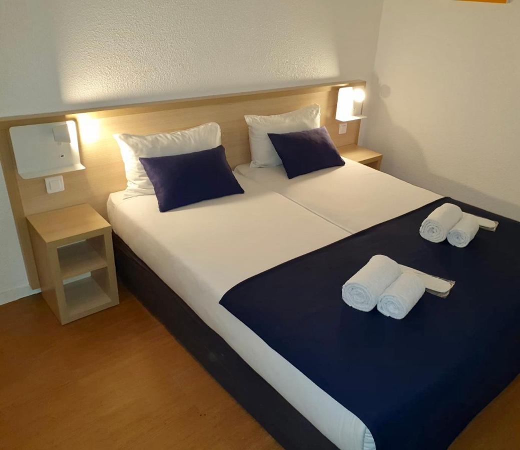 Budget Hotel Melun Sud - Dammarie Les Lys Bagian luar foto