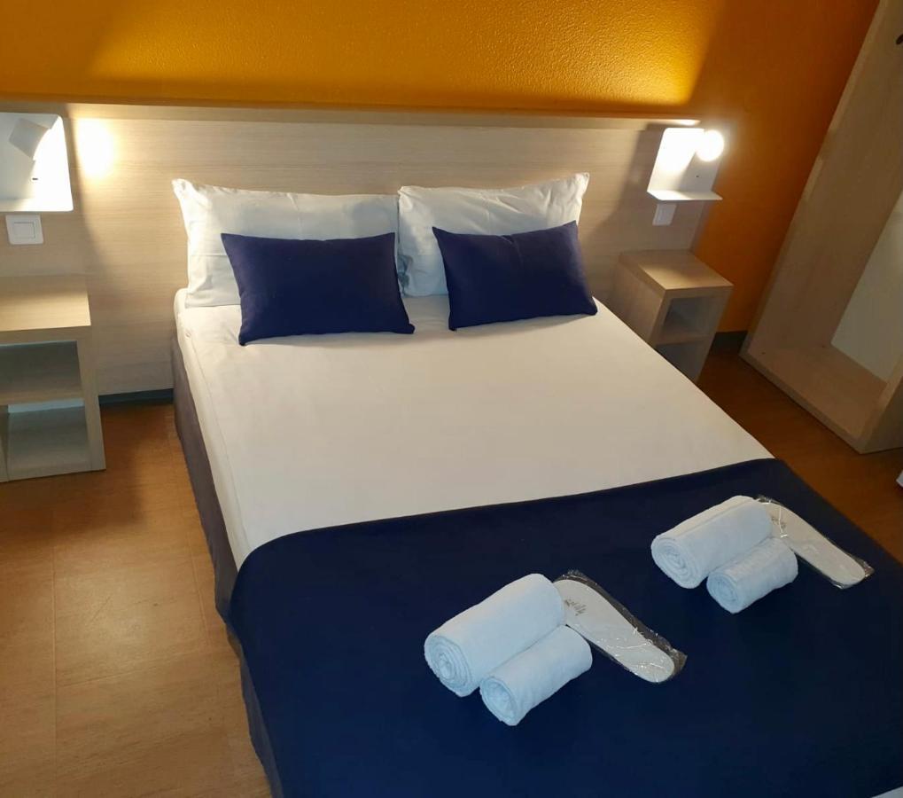 Budget Hotel Melun Sud - Dammarie Les Lys Bagian luar foto