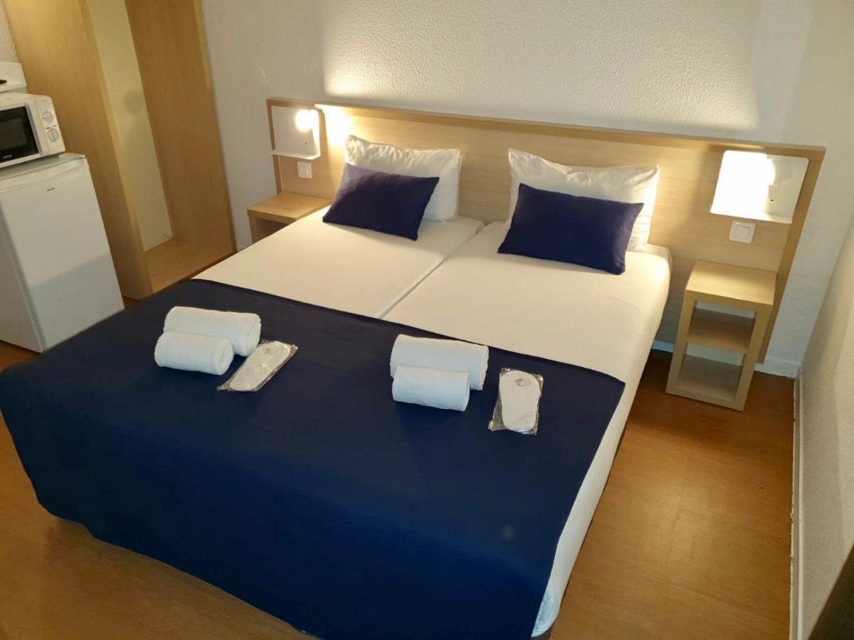Budget Hotel Melun Sud - Dammarie Les Lys Bagian luar foto