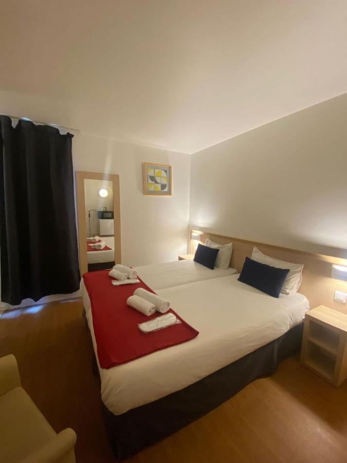 Budget Hotel Melun Sud - Dammarie Les Lys Bagian luar foto