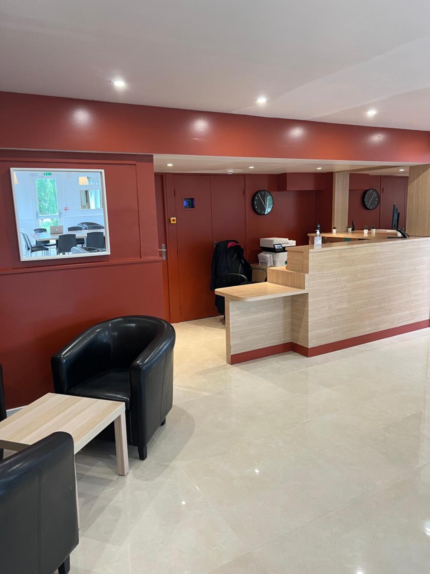 Budget Hotel Melun Sud - Dammarie Les Lys Bagian luar foto