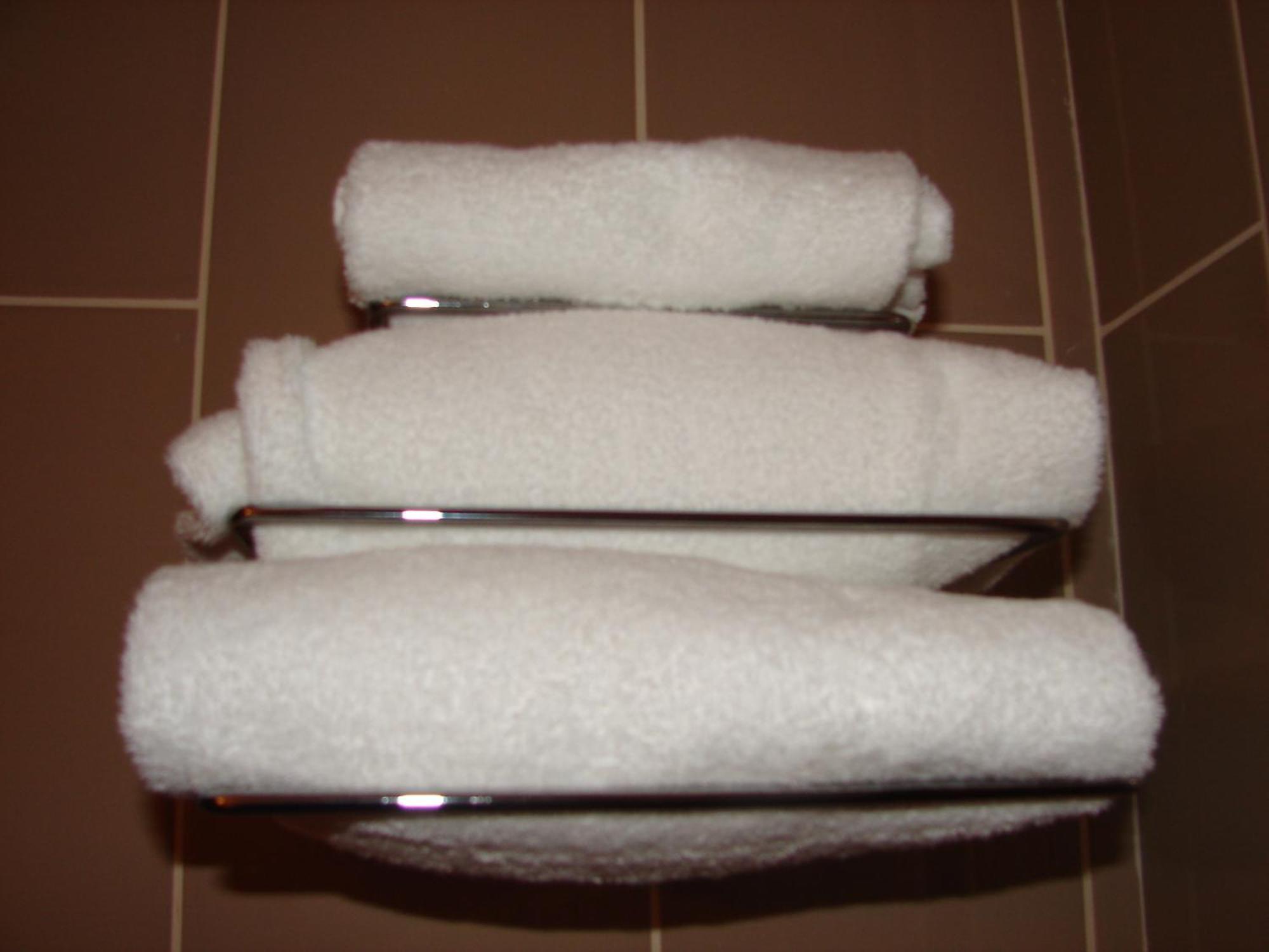 Budget Hotel Melun Sud - Dammarie Les Lys Ruang foto